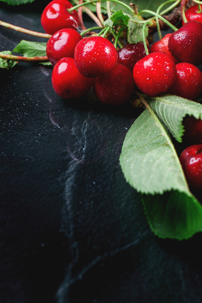 Fresh cherries - 写真・画像
