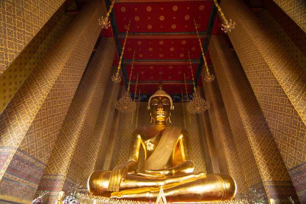 Wat Kalayanamit Woramahawiharn temple . Ancient architecture landmark and travel destination at Bangkok ,Thailand - Foto, Bild