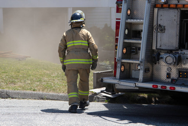 pompier et fumoir en cas d'incendie - Photo, image
