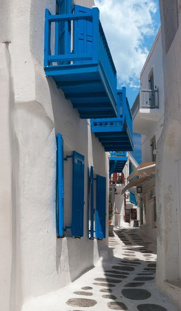 Vicolo tradizionale greco sull'isola di Mykonos, Grecia
 - Foto, immagini