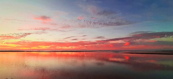 Atlantik, romantische Stimmung, Golfe de Gascogne, Nouvelle-Aquitaine, romantische Stimmung, Tapeten Sonnenuntergang - Foto, Bild
