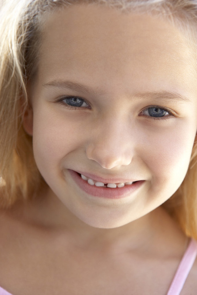 Portrait Of Girl Smiling - Fotografie, Obrázek