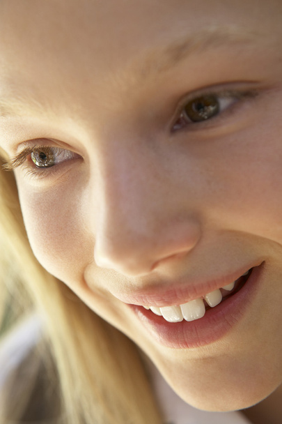 Portrait Of Girl Smiling - Foto, Imagen