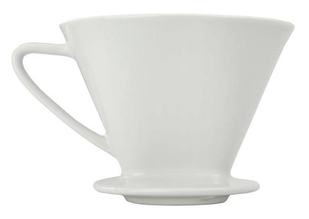 Weißes Porzellan Kaffeefilterkegel oder Tropfer für aufgebrühten Kaffee - Foto, Bild