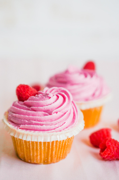 raspberry muffins - Foto, imagen
