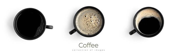 Espresso in een zwarte beker geïsoleerd op een witte achtergrond. Koffie. - Foto, afbeelding