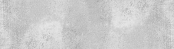 Grunge gris blanco brillante dañado piedra rayada cemento textura pared papel pintado fondo pancarta panorama - Foto, Imagen