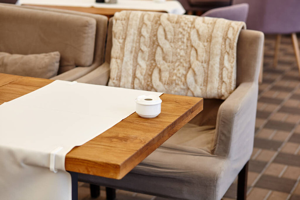 Restaurant or cafe with cozy interior. View of modern dinning room interior - Fotografie, Obrázek