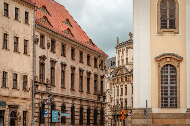 Wroclaw város esti utcái Lengyelországban - Fotó, kép