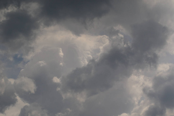 cloud formations on a rainy day - Фото, зображення