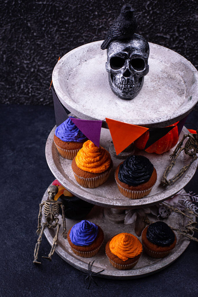 Halloween cupcakes with color cream - Fotoğraf, Görsel