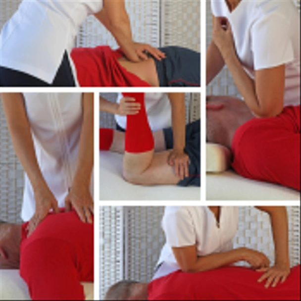 vrouwelijke sport massagetherapeut werken op mannelijke sport client - Foto, afbeelding