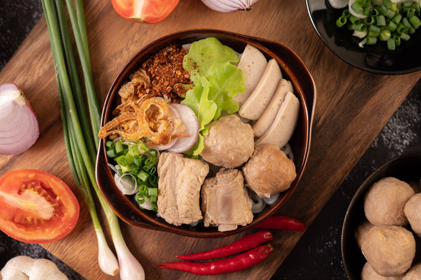 Guay Jap, meatballs, Vietnamese Pork Sausage and Pork bone, Thai food. - Zdjęcie, obraz