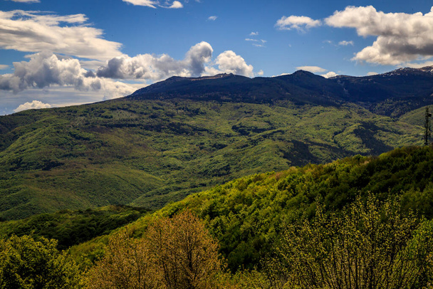 Kilátás a Lyulin hegy, Bulgária - Fotó, kép