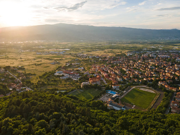 Aerial Sunset view of town of Petrich, Blagoevgrad region, Bulgaria - Foto, imagen