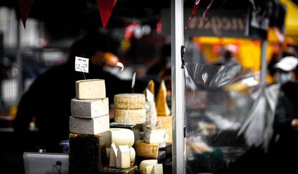 The cheese market in West London in summer, UK - Fotografie, Obrázek
