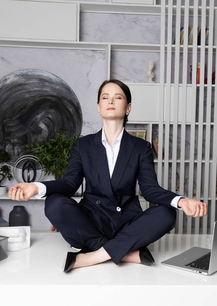 Relax Stress Job Beautiful woman Yoga - Foto, immagini