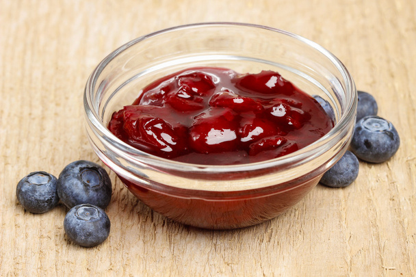 Bowl of blueberry jam - Foto, afbeelding