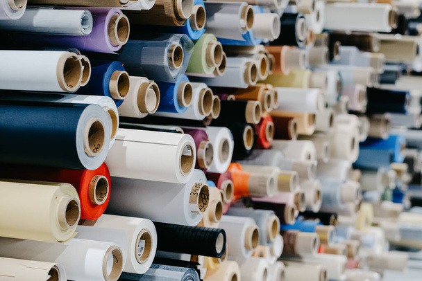 A closeup shot of wallpaper rolls at a store - Foto, Bild