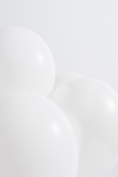 close-up de balões leves isolados em branco  - Foto, Imagem