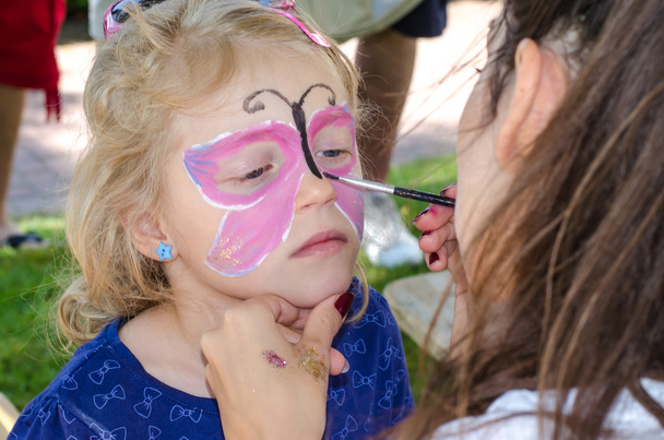 Çocuk yüz boyama ile - Fotoğraf, Görsel