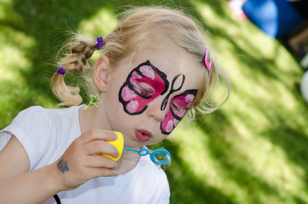 child with face painting - Fotoğraf, Görsel