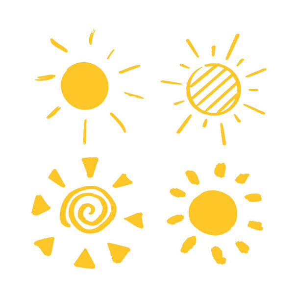 Doodle zon pictogram ingesteld. Handgetekende zomerelementen. Gelukkig schattig zonnig kunst.  - Vector, afbeelding