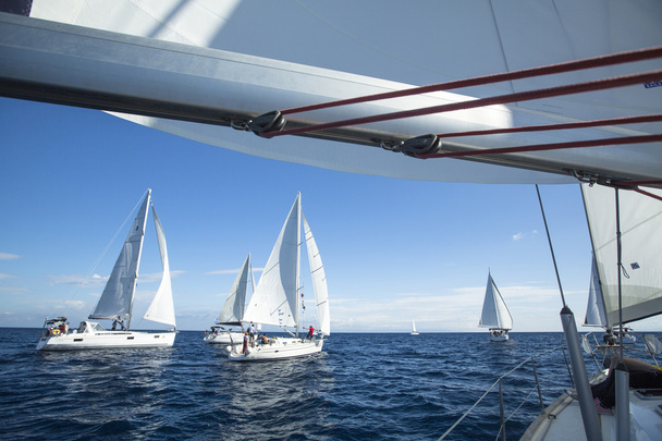 Veleiros em regata à vela "11th Ellada 2014
 - Foto, Imagem