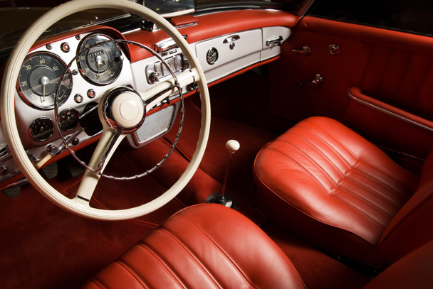 Interior do carro de luxo
 - Foto, Imagem