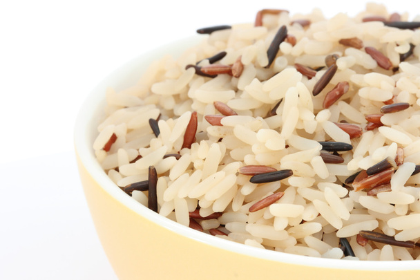 Detalle de cuenco con arroz cocido de varios tipos
 - Foto, Imagen