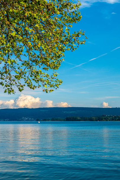Nyaralás a gyönyörű tó Constance - Fotó, kép