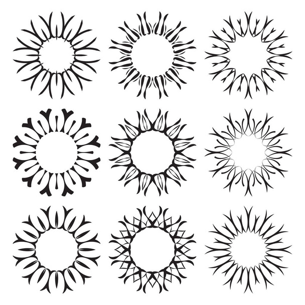 Decoratieve zwarte zon symbolen collectie. Set van lineaire tekening zonnestralen geïsoleerd op witte achtergrond. Ontwerpelementen van Jpeg. - Foto, afbeelding