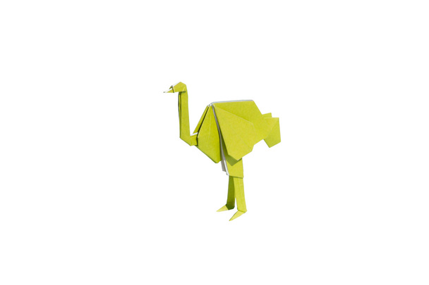 жовтий орігамі страус ізольовані на білому - Фото, зображення