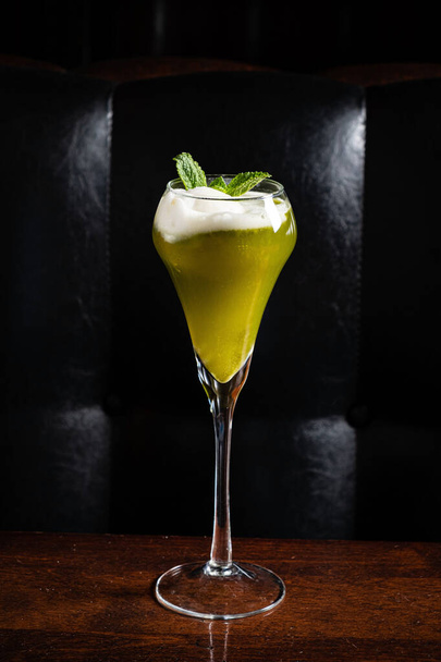 tasty cocktail in the bar  - Фото, зображення