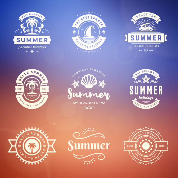 Summer holiday labels and badges retro design set - Vetor, Imagem