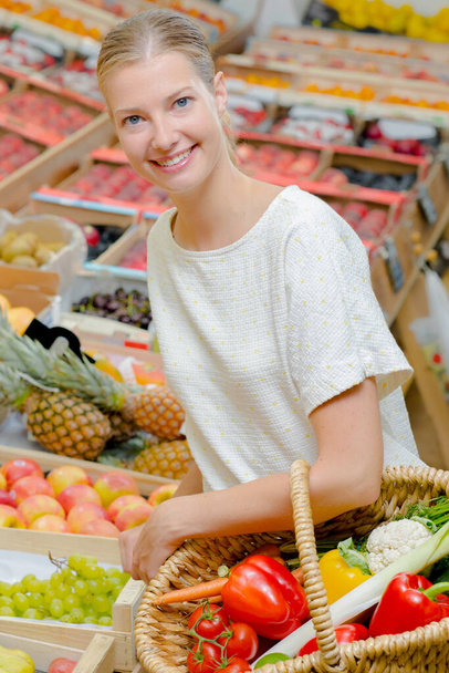 a woman is healthy shopping - Фото, изображение