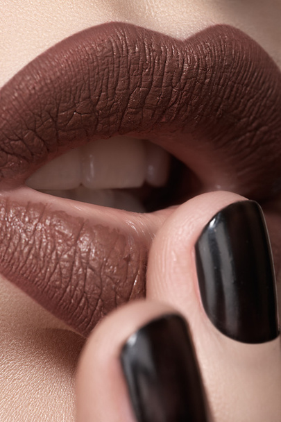 Close-up of woman's lips with fashion natural white coffee lipstick make-up - Foto, Imagen