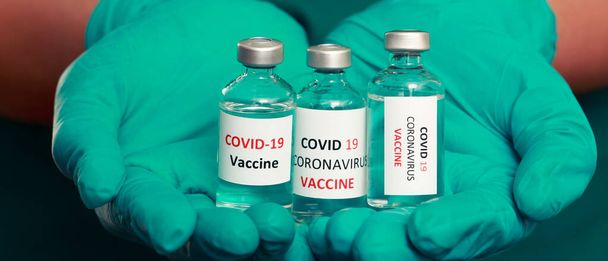 COVID-19に対する予防接種の準備ができている医師 - 写真・画像