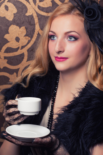 Woman drinking coffee - Valokuva, kuva