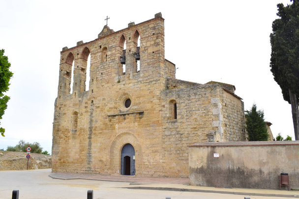 Iglesia Romanica San Esteban de Peratallada Girona Spai - Fotografie, Obrázek