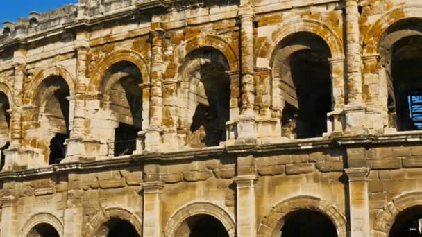 Place des Arenes, Nimes, Gard, Occitanie, Γαλλία. Η Ρωμαϊκή αρένα, - Πλάνα, βίντεο