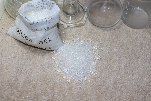 silica gel, a chemical that prevents moisture from the air  - Photo, Image