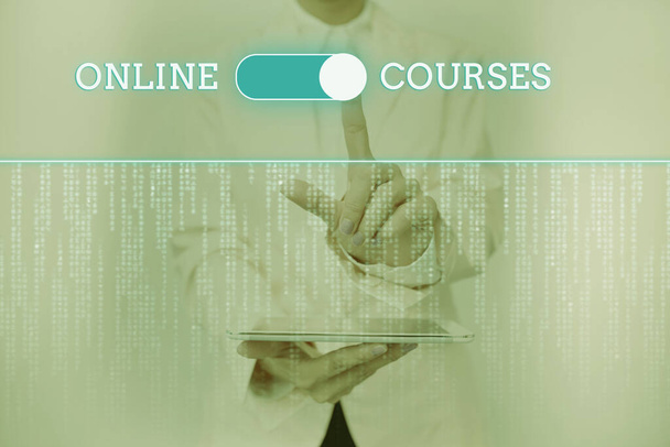 Writing displaying text Online Courses. Internet Concept earning an education that is conducted over the Internet Inspirational business technology concept with copy space - Foto, Imagen