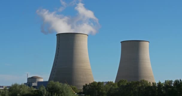Nükleer santral, Belleville-sur-Loire, Cher Departmanı, Fransa - Video, Çekim