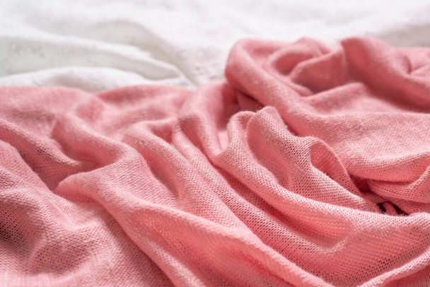 Růžové pletená syntetická textilie textura pozadí. - Fotografie, Obrázek
