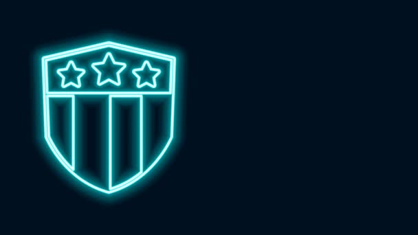 Zářící neonová čára Štít s hvězdami a pruhy ikony izolované na černém pozadí. Státní vlajka Spojených států amerických. Čtvrtého července. Den nezávislosti USA. Grafická animace pohybu videa 4K - Záběry, video