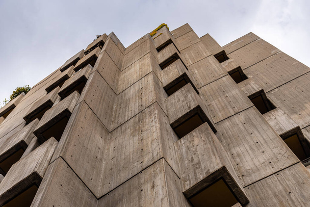 Luxury residential concrete building in central Madrid - Photo, Image