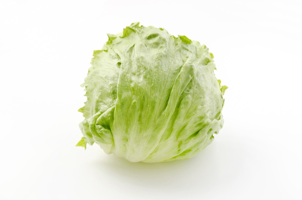 Зеленый салат Айсберг на белом фоне - Фото, изображение
