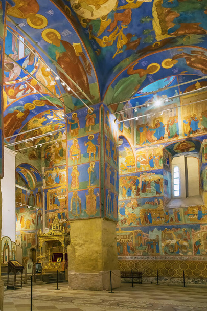 Aziz Euthymius Manastırı 'ndaki Kurtarıcının Dönüşümü Katedrali, Suzdal, Rusya. İç mekan - Fotoğraf, Görsel