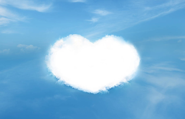 Блакитне небо і хмари у формі серця
 - Фото, зображення